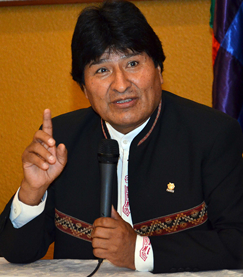 Evo-Morales-:--Periodistas-chilenos-casi-me-golpean-al-salir-del-Palacio-