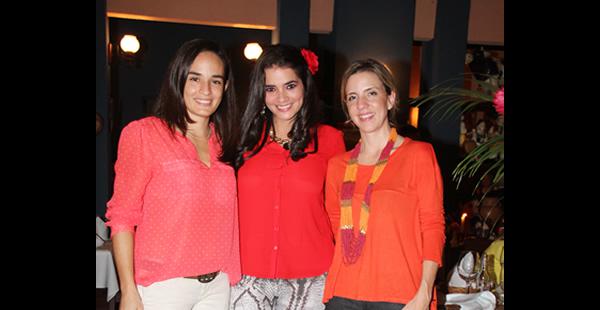 Yara Boulocq, JulIeta Pereyra de Escóbar y Valentina Forno