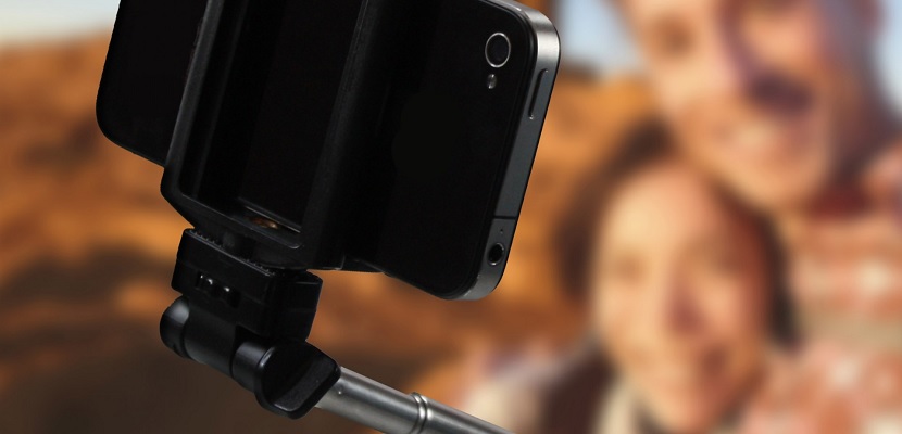 Disney prohibirá los palos selfie en sus parques Palo selfie Disney prohibirá los palos selfie en sus parques