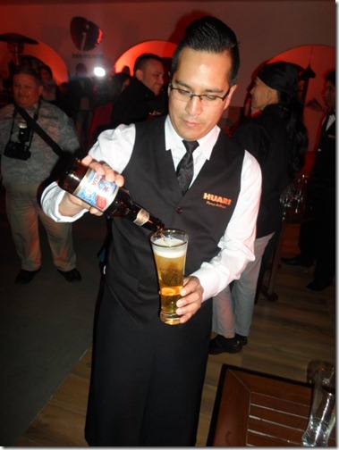 Pedro Mosco, barman de Huari (1)