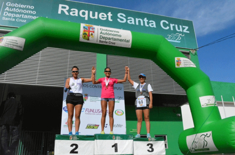 400 ATLETAS. Recorrieron los 6 y 2 kilómetros en distintas categorías. Se llevó a cabo en la villa deportiva Abraham Telchi.