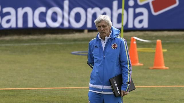 El entrenador José Néstor Pekerman todavía no ha confirmado los reemplazos de Edwin Valencia (lesionado) y de Carlos Sánchez (Suspendido). Foto: Reuters