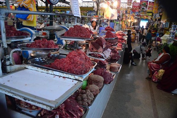 La oferta de carne de res en el mercado 25 de Mayo, uno de los principales de la ciudad. | Foto archivo - José Rocha Los Tiempos