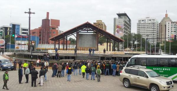 El movimiento policial y militar por los sitios que visitará el pontífice, fue desde tempranas horas del domingo/Ricardo Montero
