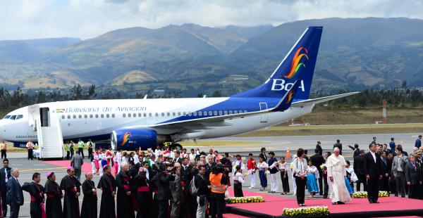El presidente ecuatoriano Rafael Correa despidió al Santo Padre tras su visita de cuatro días a ese país andino