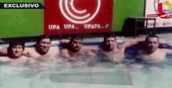 Descubren una discoteca que vendía de alcohol y una piscina en la cárcel de Lurigancho en Lima, Perú.