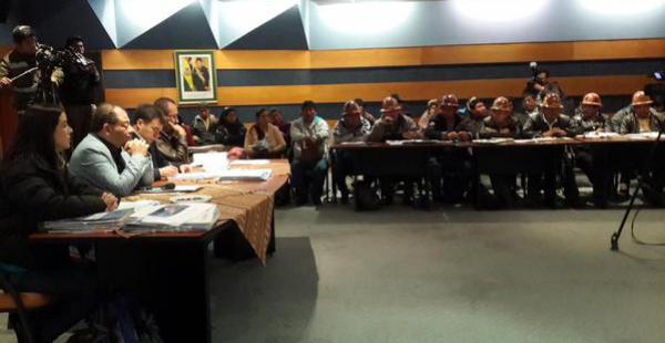 El orden de análisis de las promesas incumplidas por el Gobierno complica el inicio del debate con potosinos.