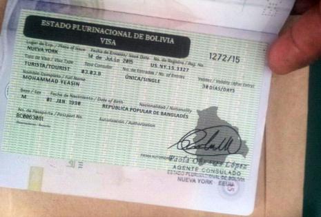Los ciudadanos de Bangladesh tenían una visa falsa que señalaba al Consulado boliviano en Nueva York. Foto: Dirección Departamental de Migración