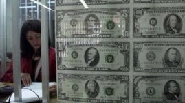 7678G_remesas_dolar