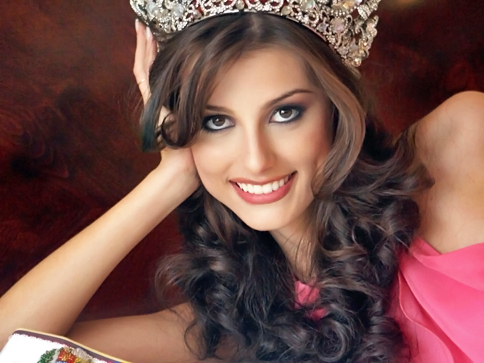 Stefania Fern·ndez, Miss Venezuela 2008.