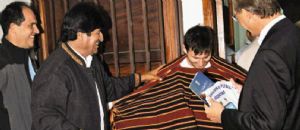Los regalos sui géneris del Presidente