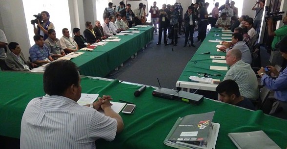 Tras altercados Instalan Congreso Extraordinario en Cochabamba - Gerardo Bravo Los Tiempos Digital