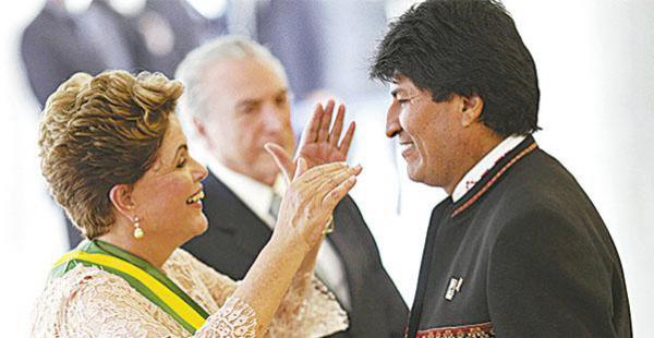 Evo en la posesión de Dilma
