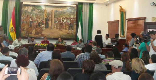 El Concejo Municipal en la sesión de este lunes abrogó el 'impuestazo' anunciando la semana pasada por el Secretario de Recaudaciones, Fernando Mustafá