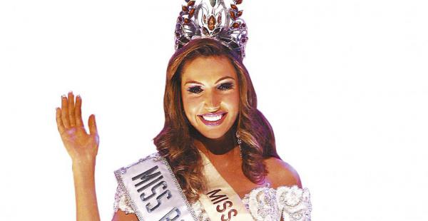 “Yo haría una ley para que no se dé el internet, la pornografía que todo mundo puede ver. Haría esa ley para que solo vean los adultos”. Paula Schneider MISS BOLIVIA