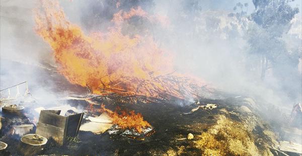 Las autoridades cochabambinas enfrentan cuatro incendios forestales desde el jueves. Estiman que se quemaron 150 hectáreas de pastos