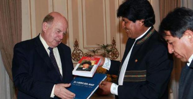 El primer mandatario lamentó que el exSecretario General de la OEA no recuerde sus compromisos con Bolivia sobre el mar.