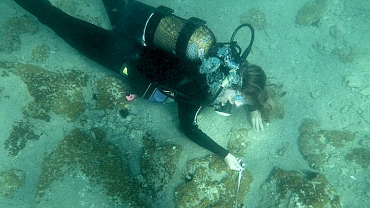 Descubren bajo el Mediterráneo antigua ciudad griega de Edad de Bronce