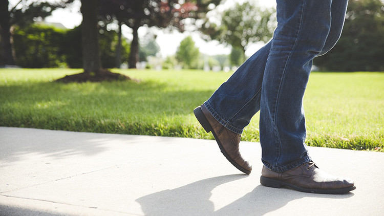 Estudio: ¡Añada casi 10 años a la vida con caminar tan solo 20 minutos al día!