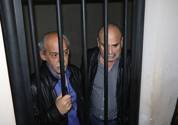 El presidente de la FBF, Carlos Chávez (i), en la cárcel. | Foto archivo - Correo del Sur Agencia El presidente de la FBF, Carlos Chávez (i), en la cárcel. | Foto archivo - Correo del Sur Agencia