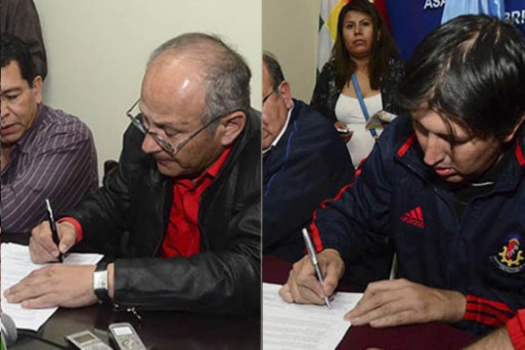 El Rector y Alejandro Mostajo de la FUL firman el preacuerdo. - Los Tiempos Foto | Los Tiempos