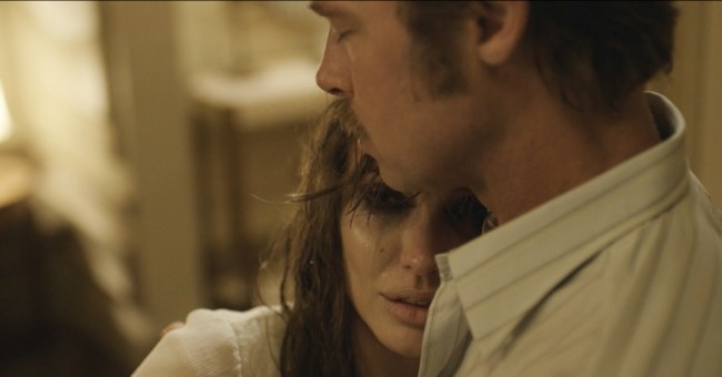 Angelina Jolie y Brad Pitt en Frente Al Mar (By The Sea)