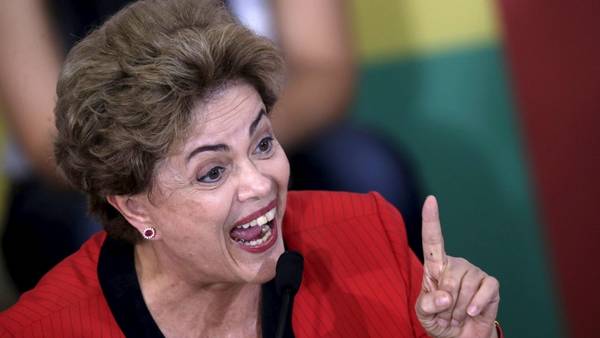 Presidenta. Dilma Rousseff no recibe buenas noticias del Banco Central. /AP