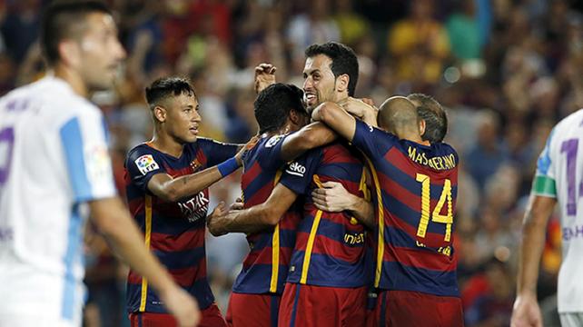 El equipo azulgrana festejando el gol del belga Thomas Vermaelen. Foto: Reuters