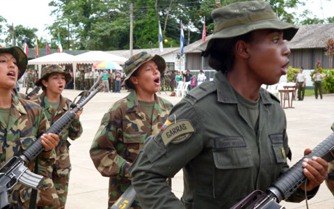 Mujeres-policias-latinoamericanas-se-forman-en-Bolivia-contra-el-narcotrafico
