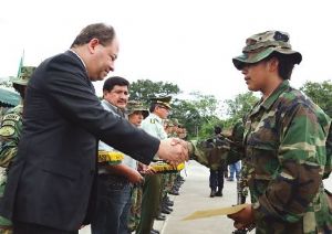 67 damas “sobreviven” al quinto curso antidroga  Garras del Valor