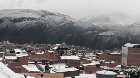 Una intensa nevada cayó esta madrugada en Potosí.Foto: Ana Virreira