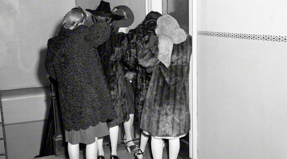 Mujeres obligadas a prostituirse en la II Guerra Mundial esperan