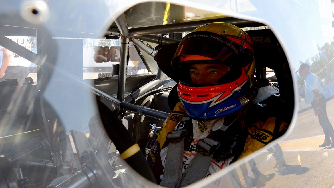 Turismo Carretera en autódromo de la ciudad de Rafaela, Guri Martinez, obtuvo el 1er lugar Turismo Carretera en autódromo de la ciudad de Rafaela, Guri Martinez, obtuvo el 1er lugar