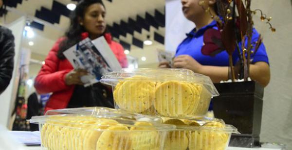 Las galletas de harina de lombriz se fabrican en Cochabamba, y han llamado la atención de la prensa internacional