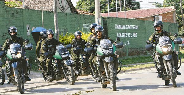 Los policías del segundo turno de la PAC salen a las 15:00 para efectuar patrullajes en diferentes barrios
