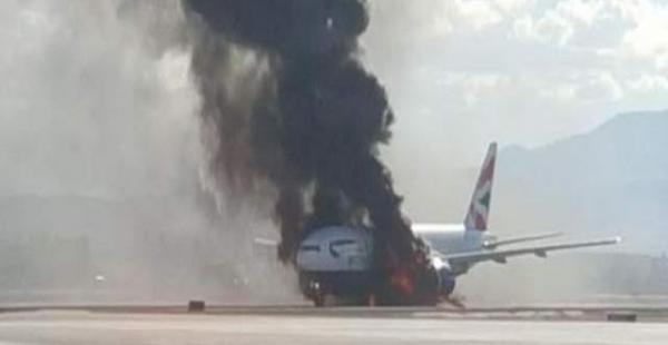 Avión incendio