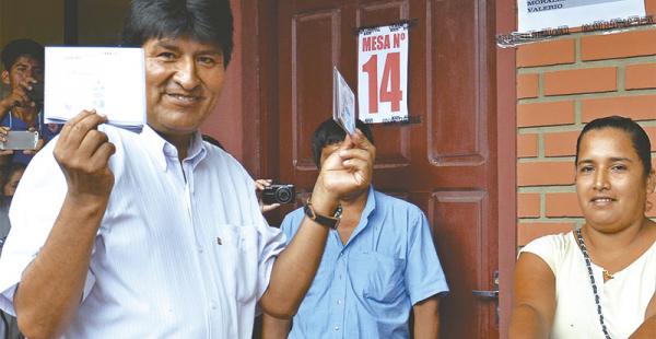 Evo Morales comenzará a fabricar su repostulación el jueves 17, cuando la Conalcam entregue el proyecto de reforma a la Asamblea