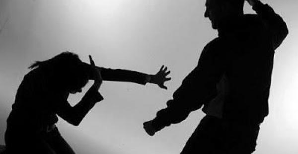 El abusador está detenido en la ciudad de La Paz por haber agredido a su esposa