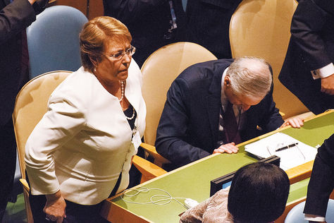 Bachelet junto a su canciller Heraldo Muñoz, en la sede de la ONU.