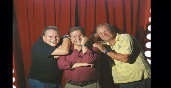 Hugo Daza, Adolfo Mier Y Ernesto Ferrante, hacen reír al público boliviano desde hace 30 años en el mismo escenario que los acogió