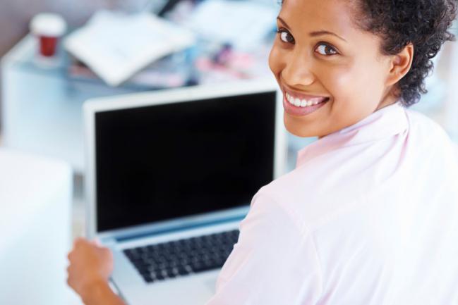 como-limpiar-el-monitor-de-la-computadora-4