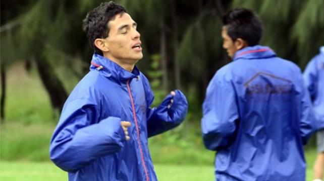 Gianakis Suárez (izq) volverá a vestir la camiseta del santo. Foto: Internet