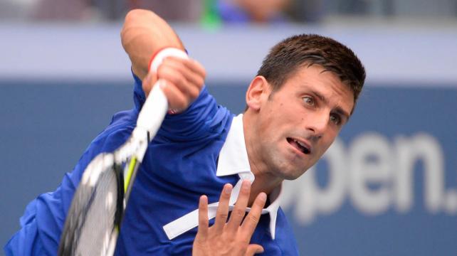 Novak Djokovic, en pleno partido ante el brasileño Joao Souza. El serbio es el número uno del Mundo. Foto. Reuters