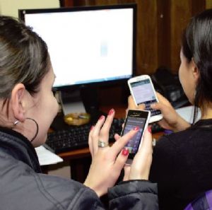 El 90% de usuarios de telefonía móvil compra paquetes diarios