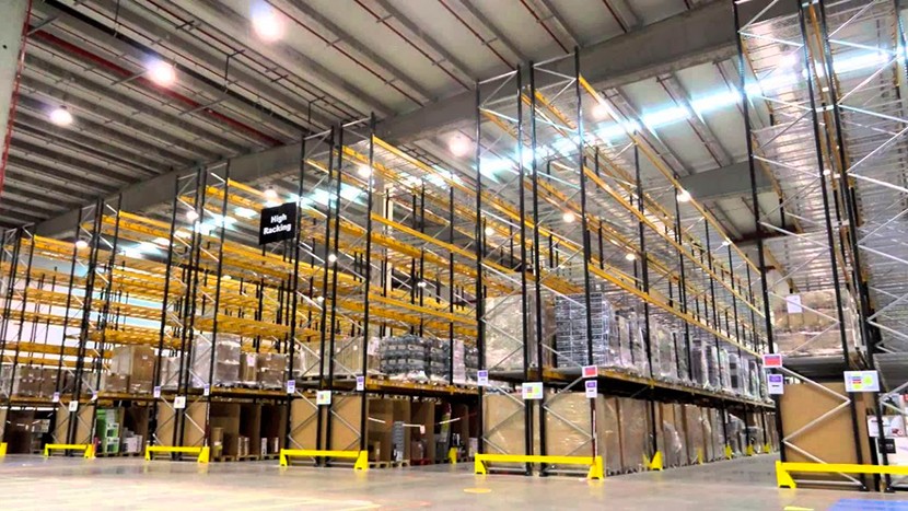asm centro logistico 830x467 Smart Courier, el reparto inteligente de ASM 