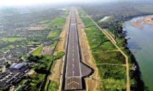 Chimoré, de 21.000 habitantes, estrena gigantesco aeropuerto