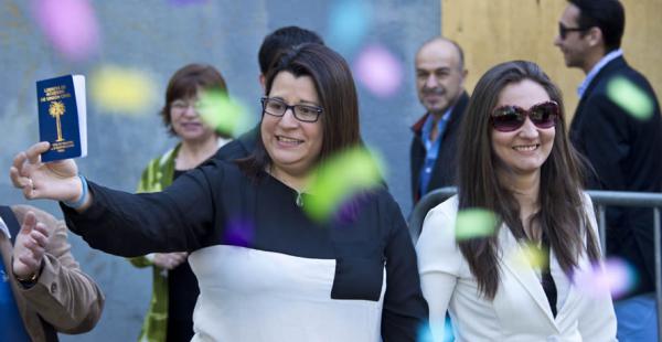 El AUC consagra la mayoría de los derechos y obligaciones que contiene el matrimonio tradicional, salvo que no contempla la posibilidad de adopción de menores