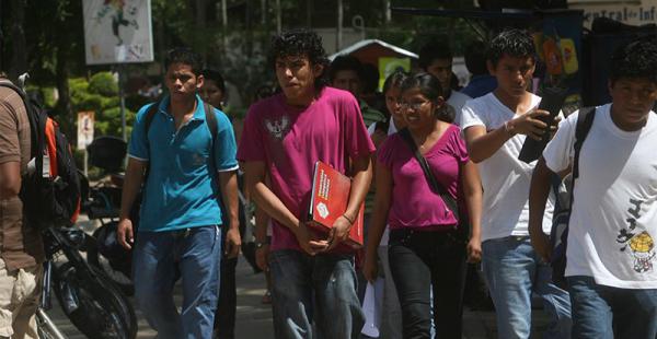 La Universidad Autónoma Gabriel René Moreno acoge en su seno a 90.000 estudiantes, un bastión con peso electoral muy importante