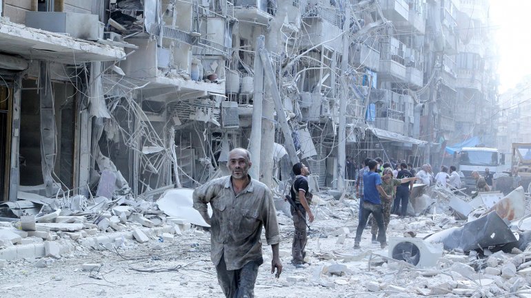 Human Rights Watch pidió investigar dos bombardeos efectuados por su aviación en la provincia central siria de Homs