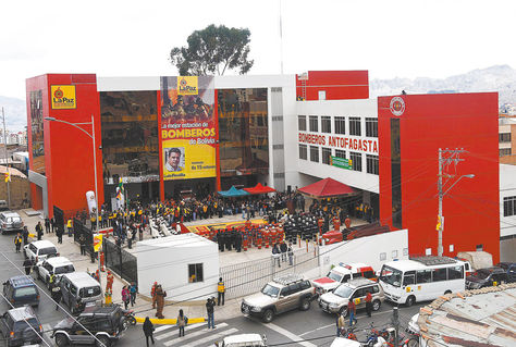 Terminado. Una vista panorámica del cuartel de Bomberos Antofagasta, ubicado en la calle Sucre esquina Uchumayu, que fue inaugurado ayer. 